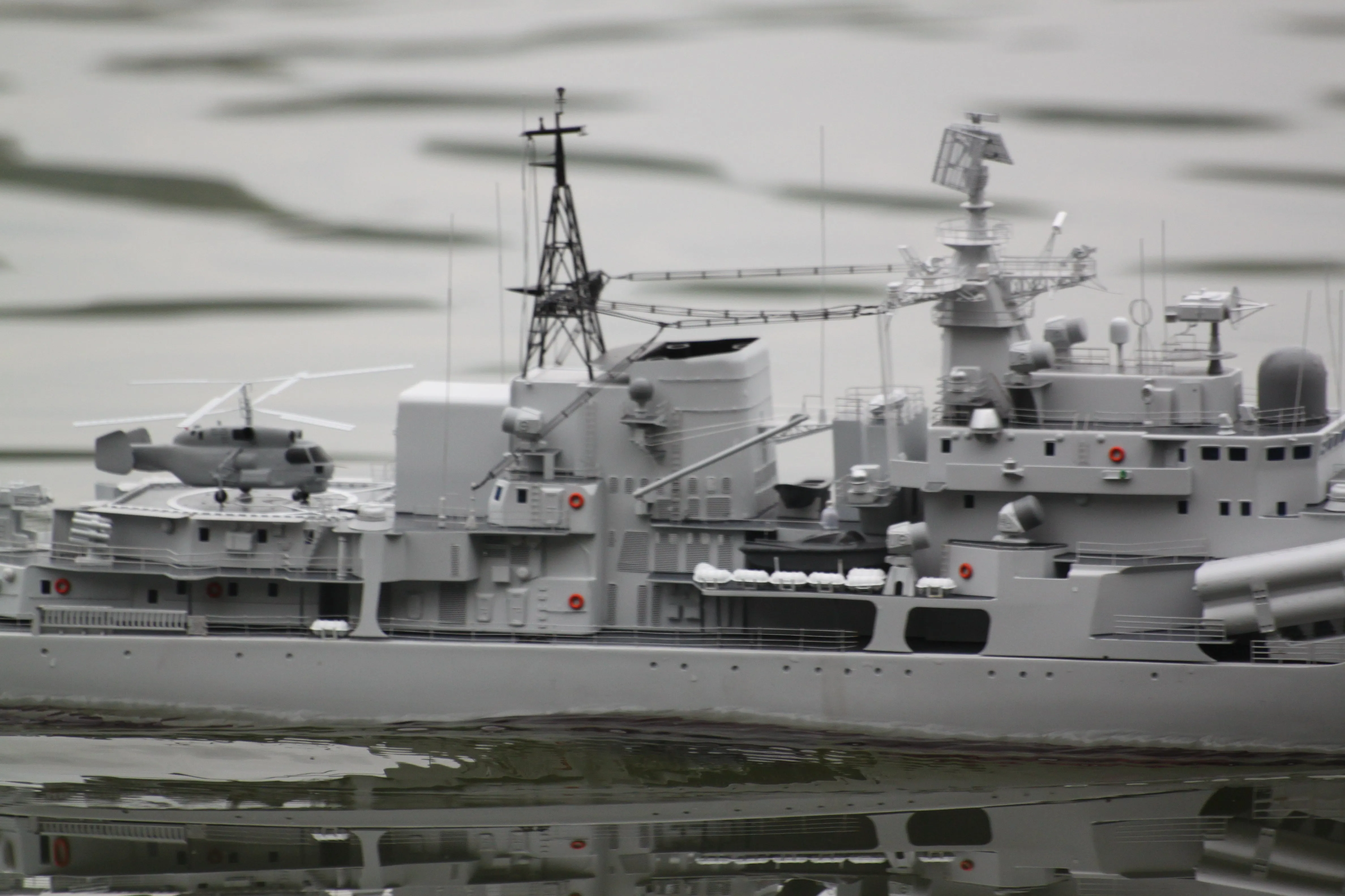 Arkmodel 1/100 Sovremenny Class Destroyer Soviet/Russian Guided Missile Destroyer Model Kit No. 7557