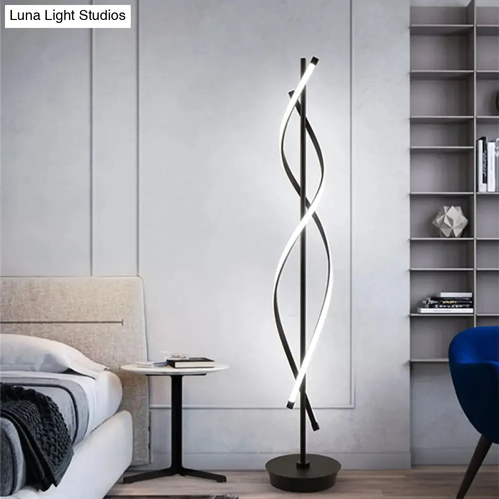 Black Twist Floor Lamp with LED Light in Warm/White - Stylish Reading Lighting