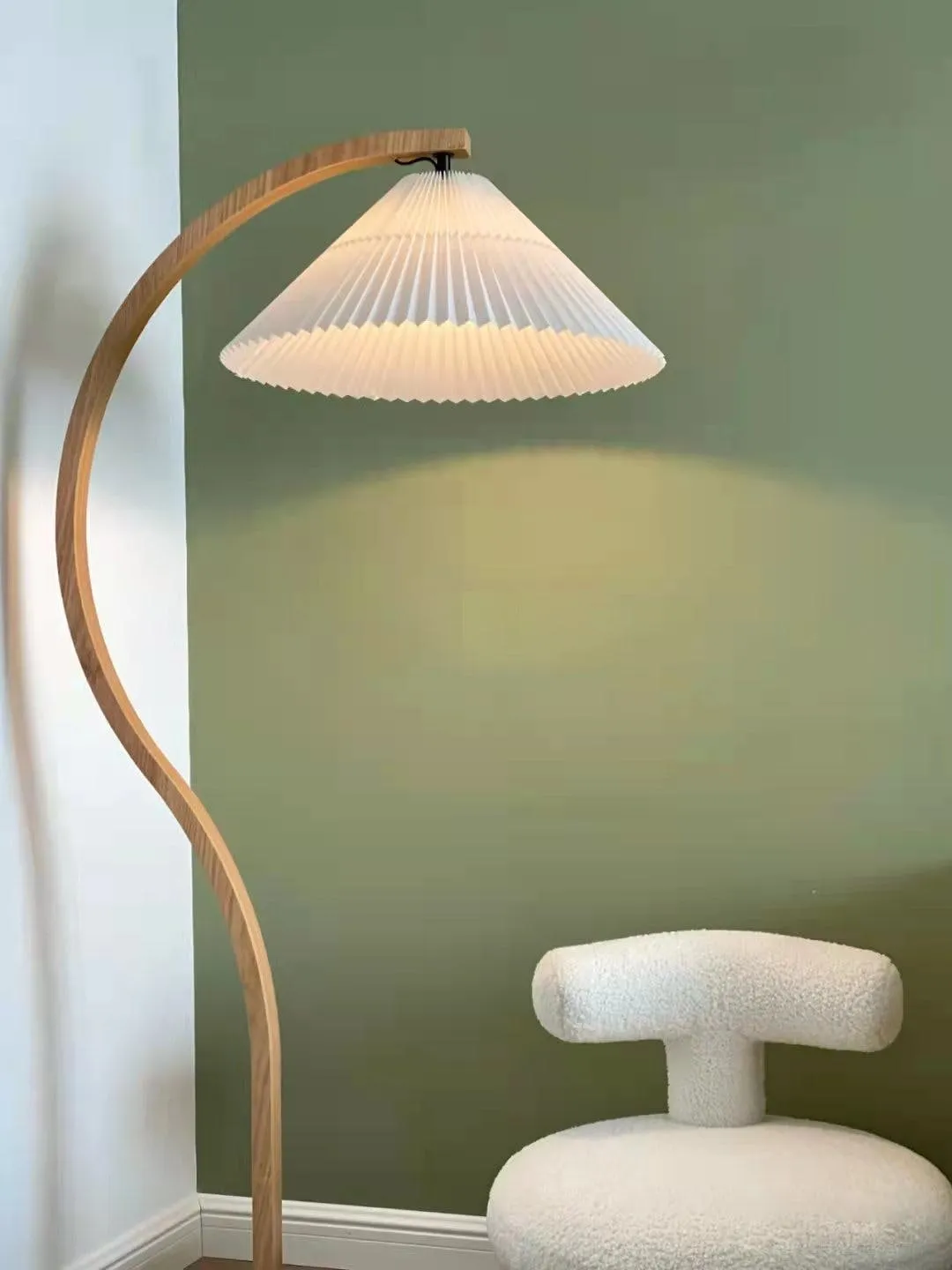 Caprani Wooden Floor Lamp