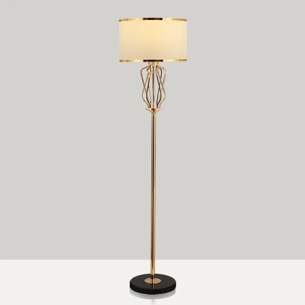 Classic Style Round Fabric Floor Lamp with 1 Head, Brass Finish – Ideal for Living Room Lighting