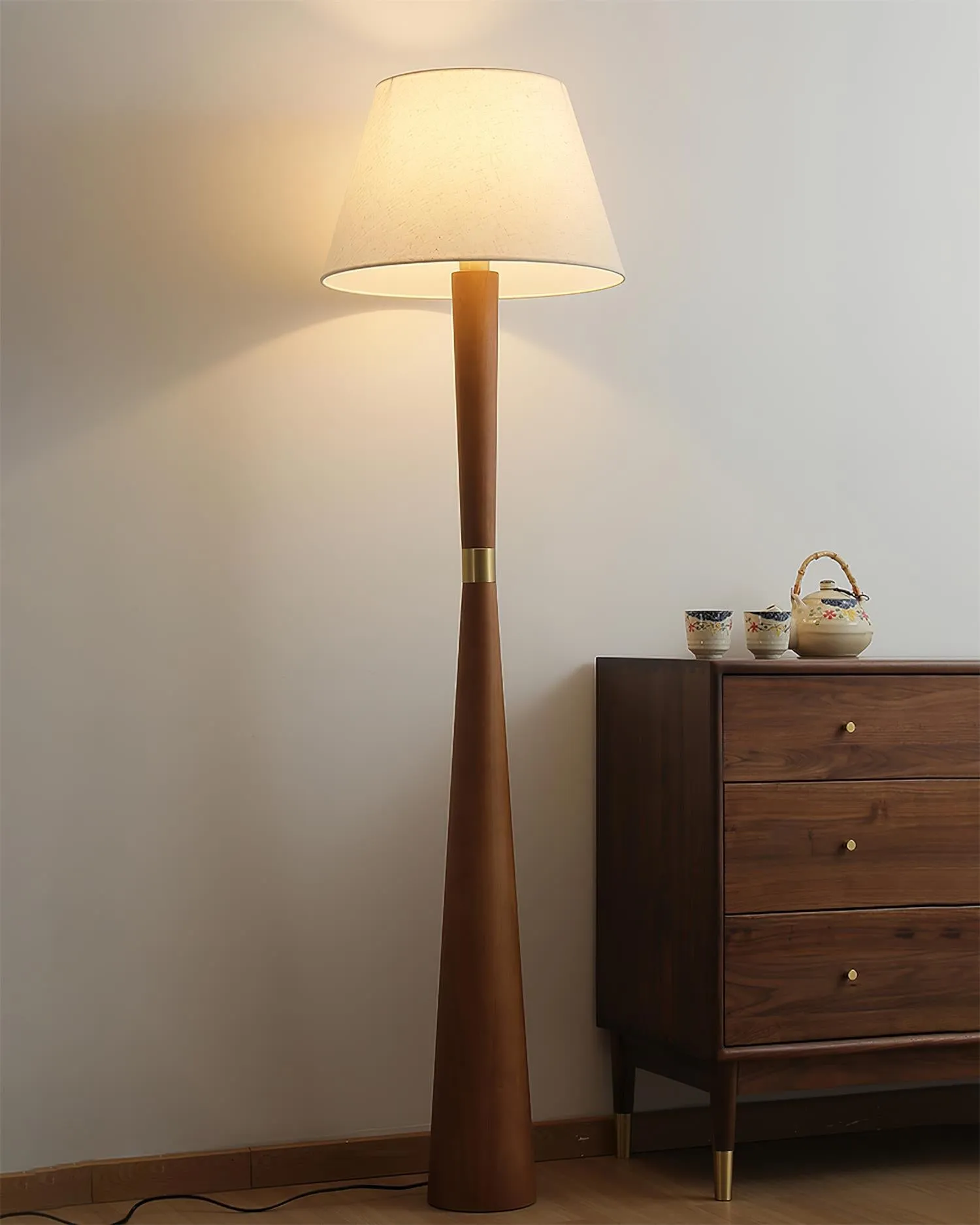 Faros Floor Lamp