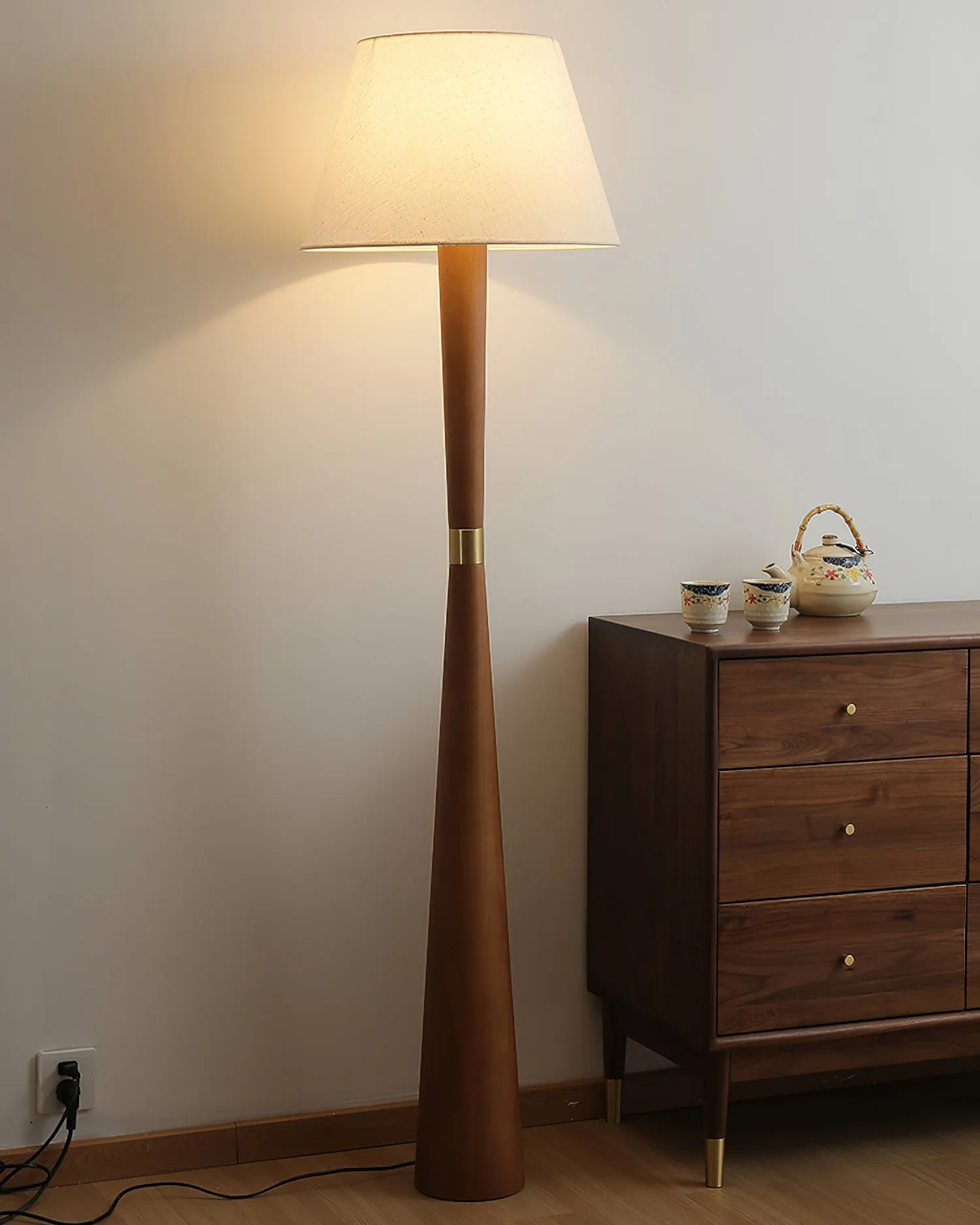 Faros Floor Lamp