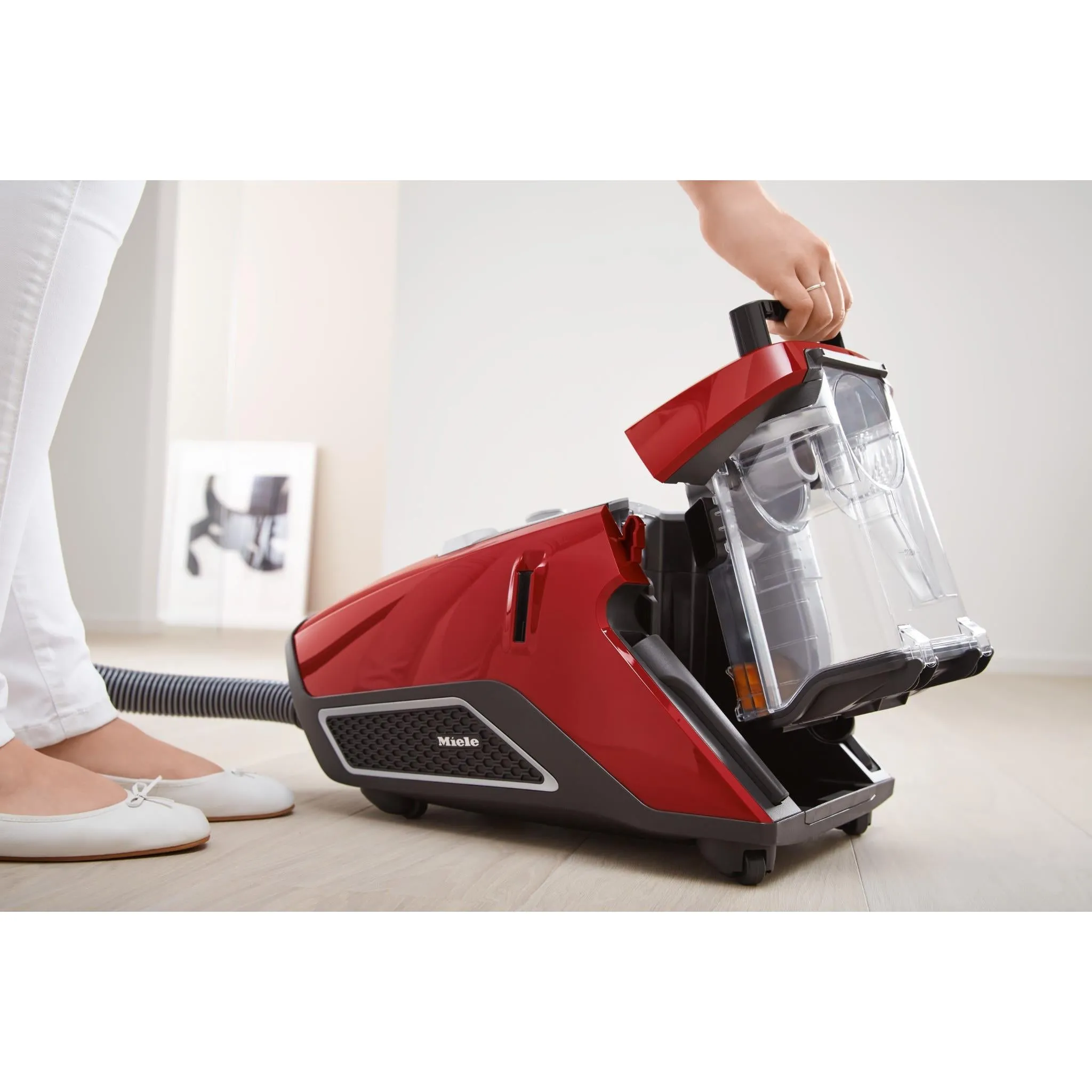 Miele Blizzard CX1 Cat & Dog Bagless Vacuum